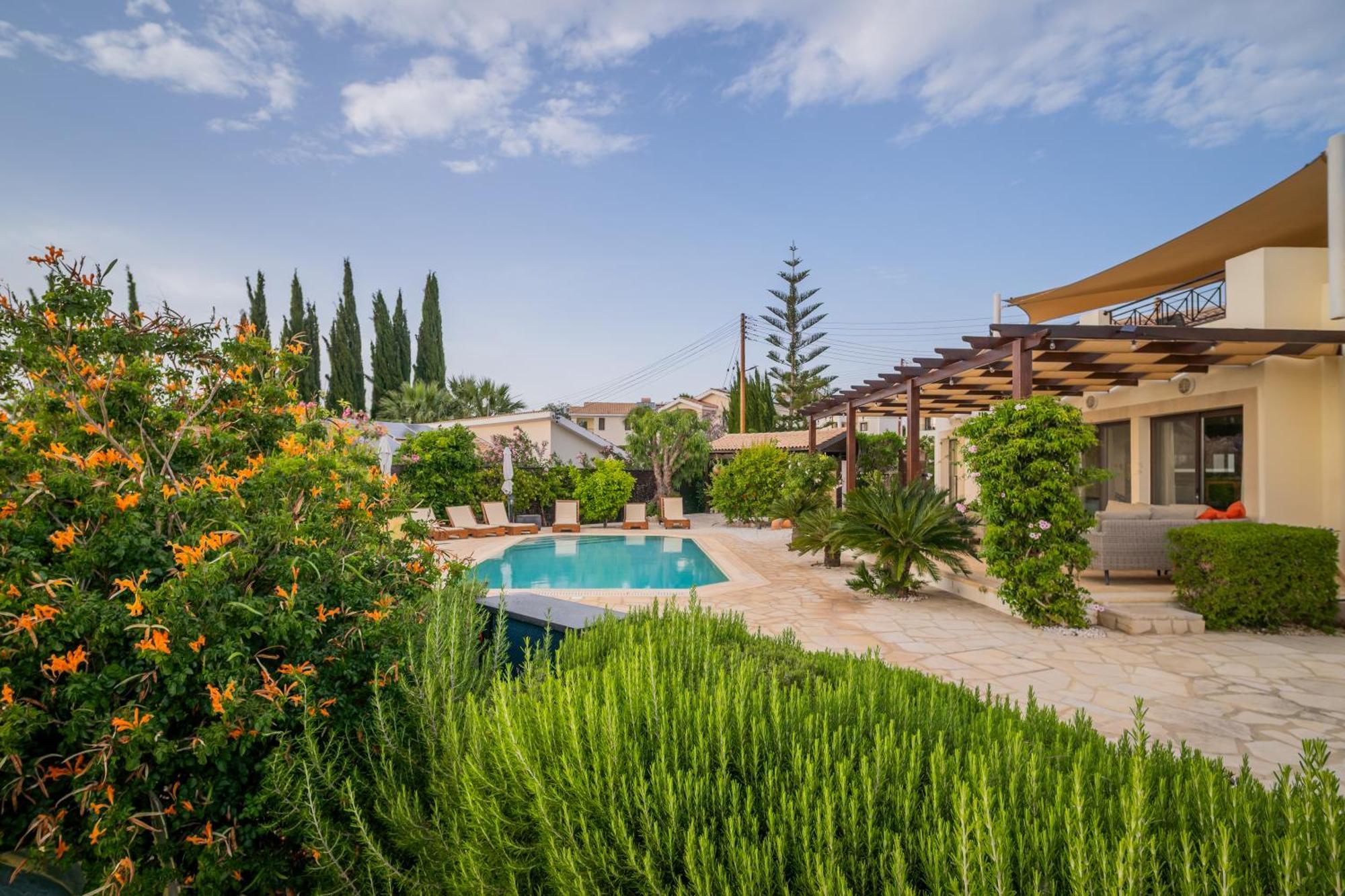Villa Panorama - Stunning Views In Villa With Hot Tub, Pool, Garden Κούκλια Εξωτερικό φωτογραφία