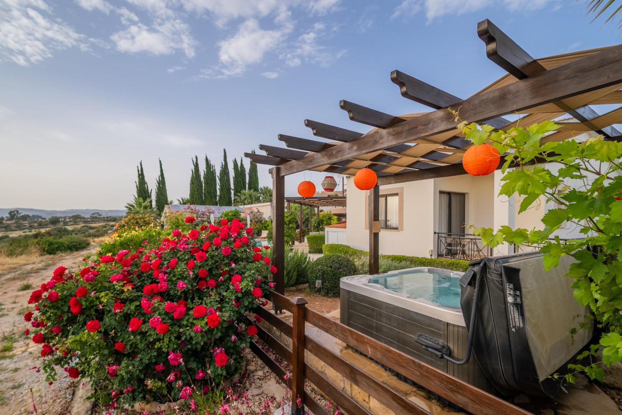 Villa Panorama - Stunning Views In Villa With Hot Tub, Pool, Garden Κούκλια Εξωτερικό φωτογραφία